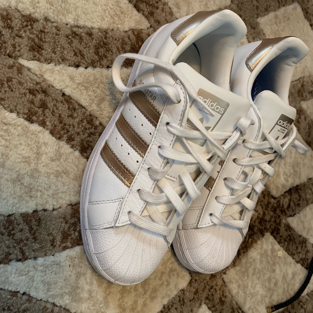 Superstar white and rose gold adidas